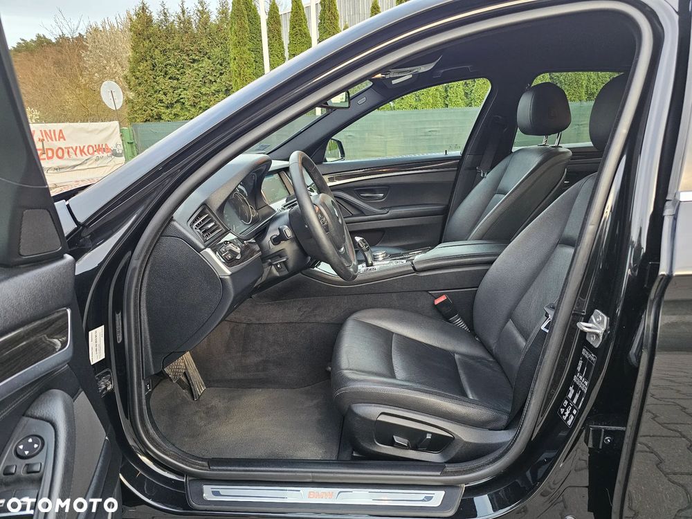 BMW Seria 5 520d xDrive Luxury Line - 24