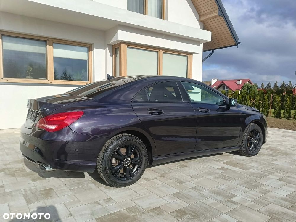 Mercedes-Benz CLA - 4