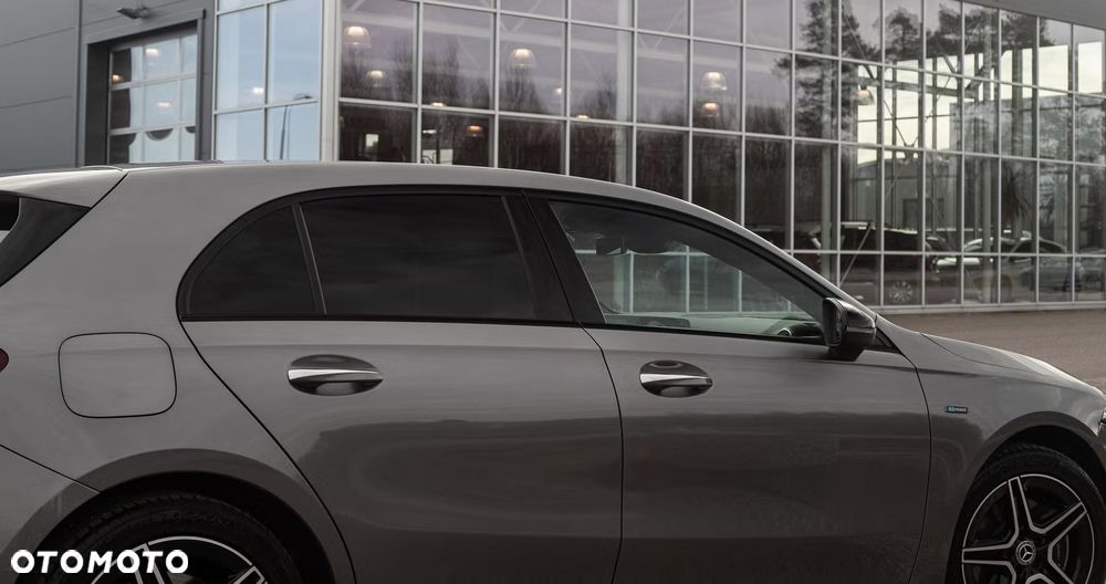 Mercedes-Benz Klasa A 250 E AMG Line 8G-DCT - 8