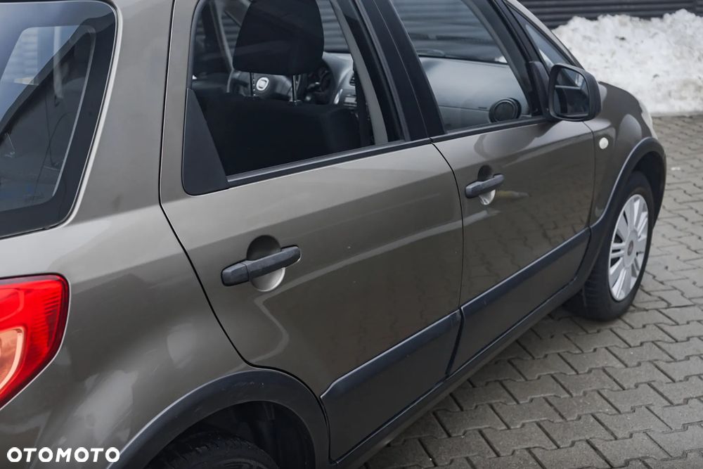 Fiat Sedici 1.6 16V 4x2 Emotion - 7