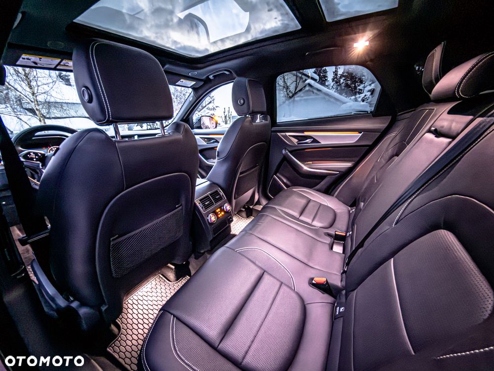 Jaguar F-Pace P400 AWD R-Dynamic S - 35