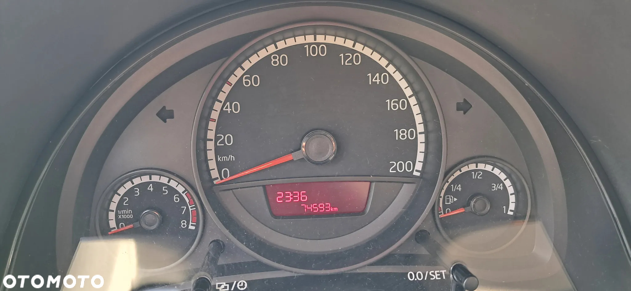 Volkswagen up! - 9