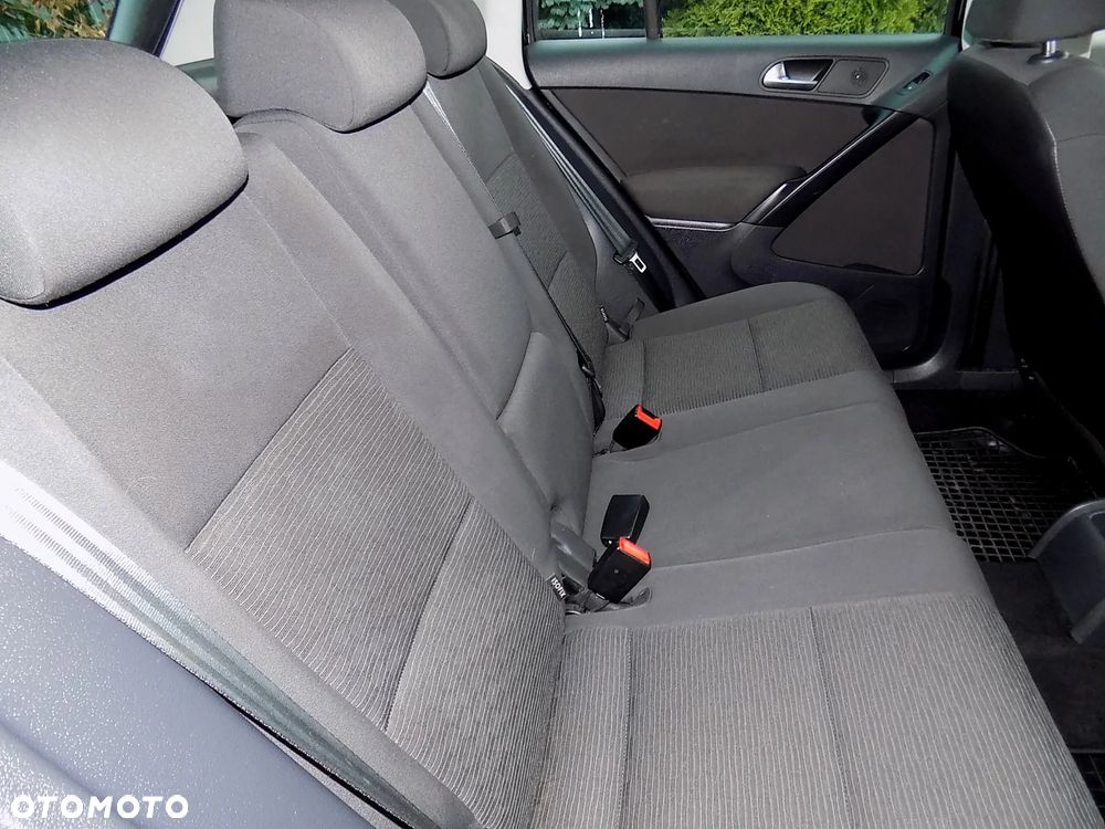 Volkswagen Tiguan - 22