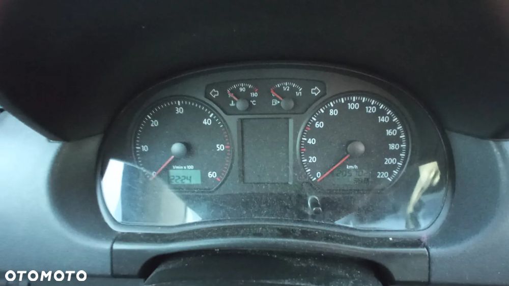 Volkswagen Polo 1.4 TDI DPF BlueMotion - 9