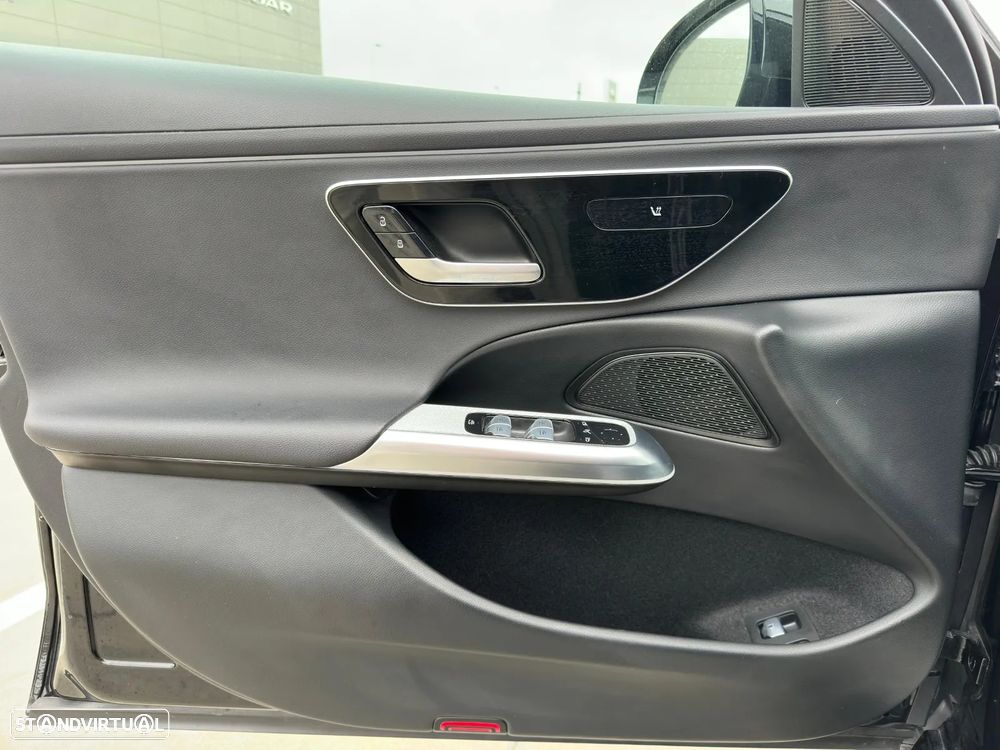 Mercedes-Benz E 300 - 5