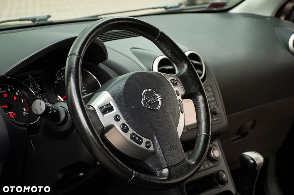 Nissan Qashqai - 37