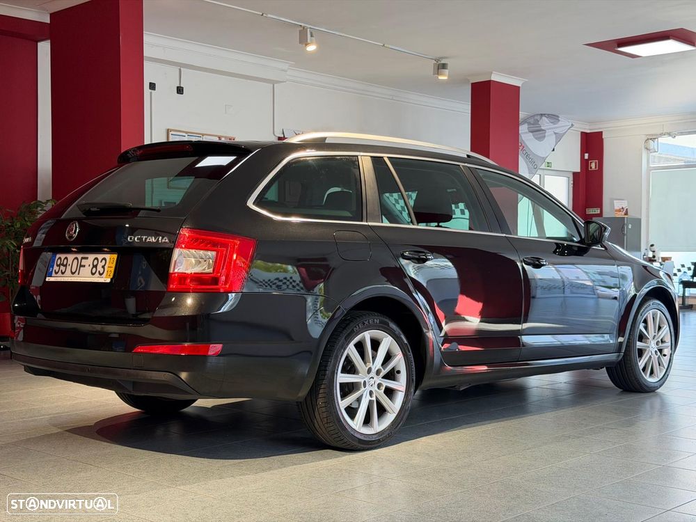 Skoda Octavia Break 1.6 TDi Elegance Pack - 7