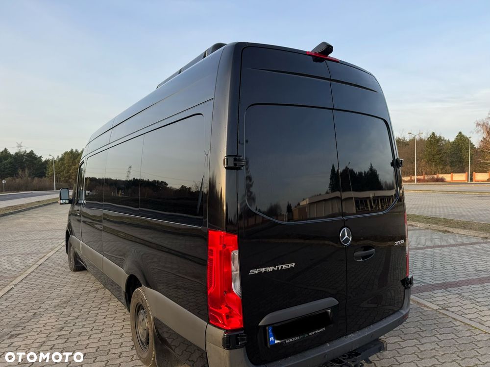 Mercedes-Benz Sprinter - 6