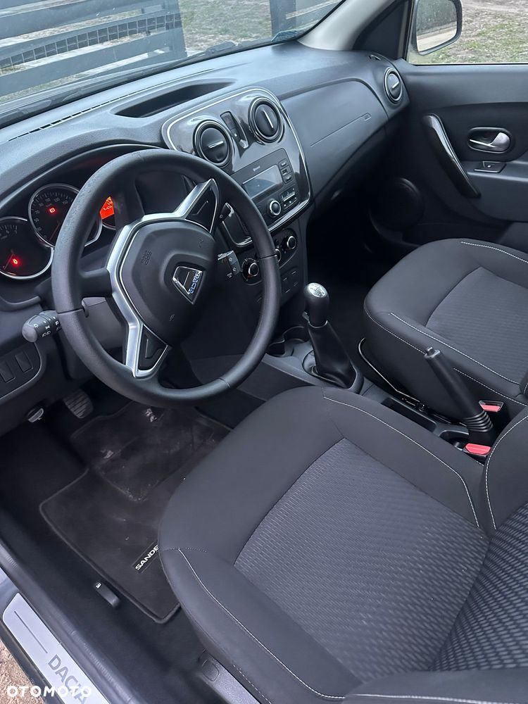 Dacia Sandero 1.5 dCi Laureate - 9