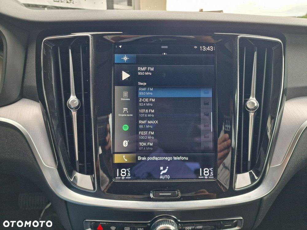 Volvo V60 T8 AWD Recharge Geartronic Inscription Expression - 29