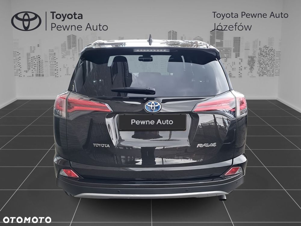 Toyota RAV4 - 6
