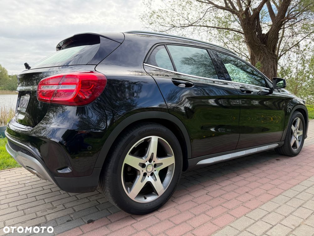 Mercedes-Benz GLA 200 AMG Line - 5