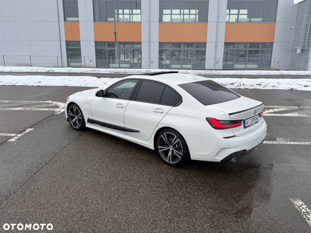 BMW Seria 3 330e M Sport sport - 27