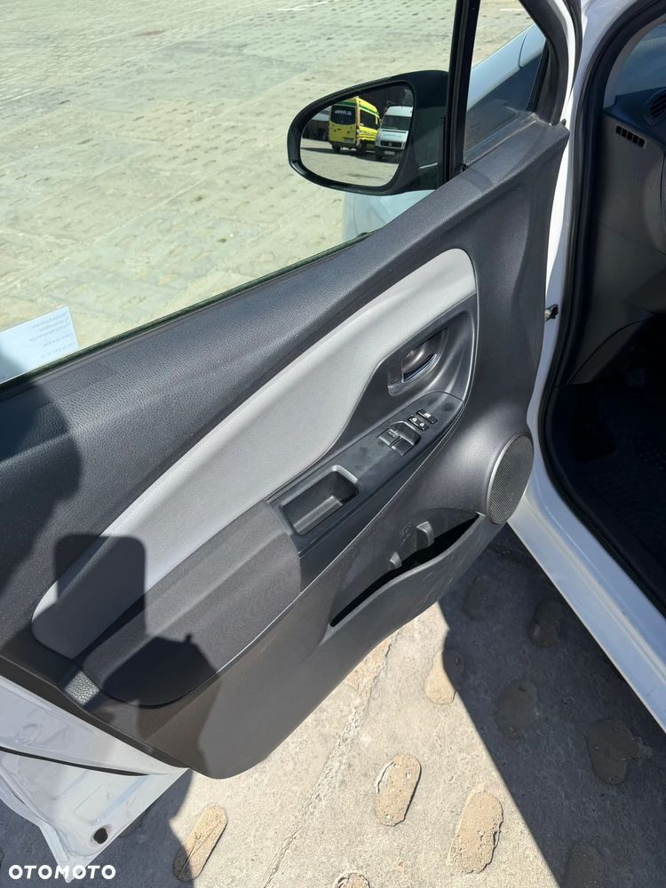 Toyota Yaris 1.0 Active - 11