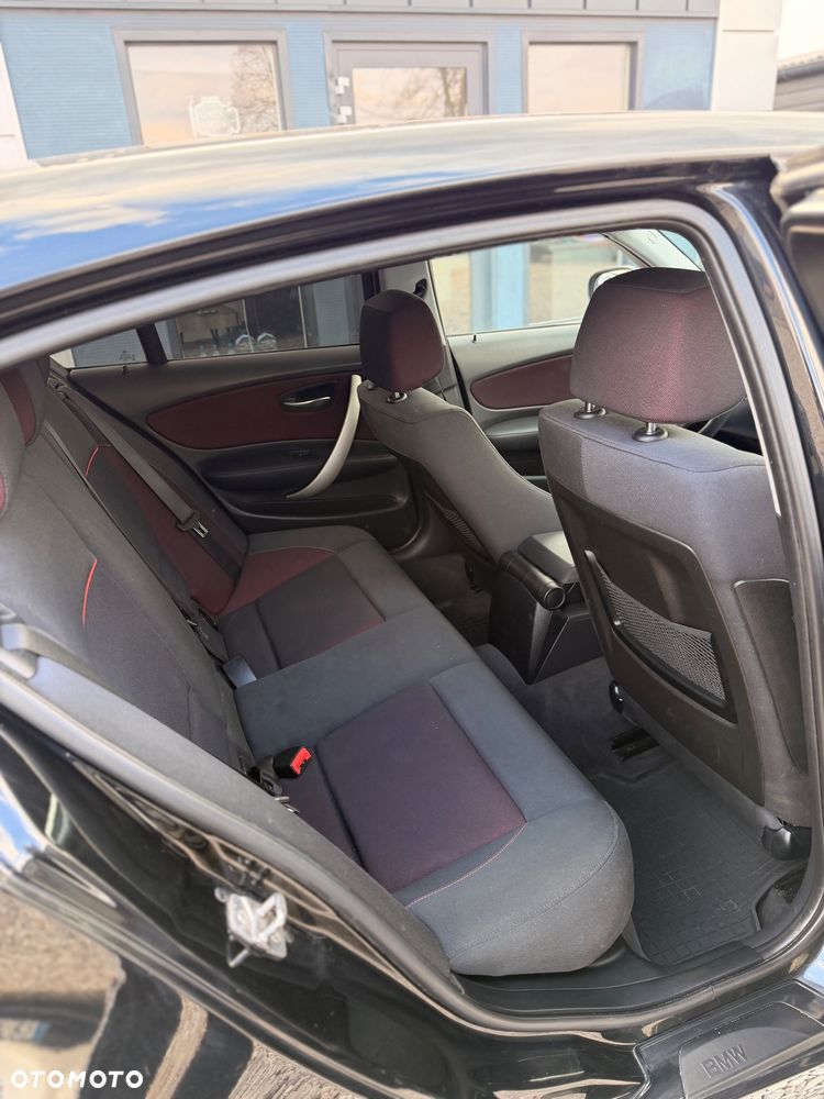 BMW Seria 1 120d - 11