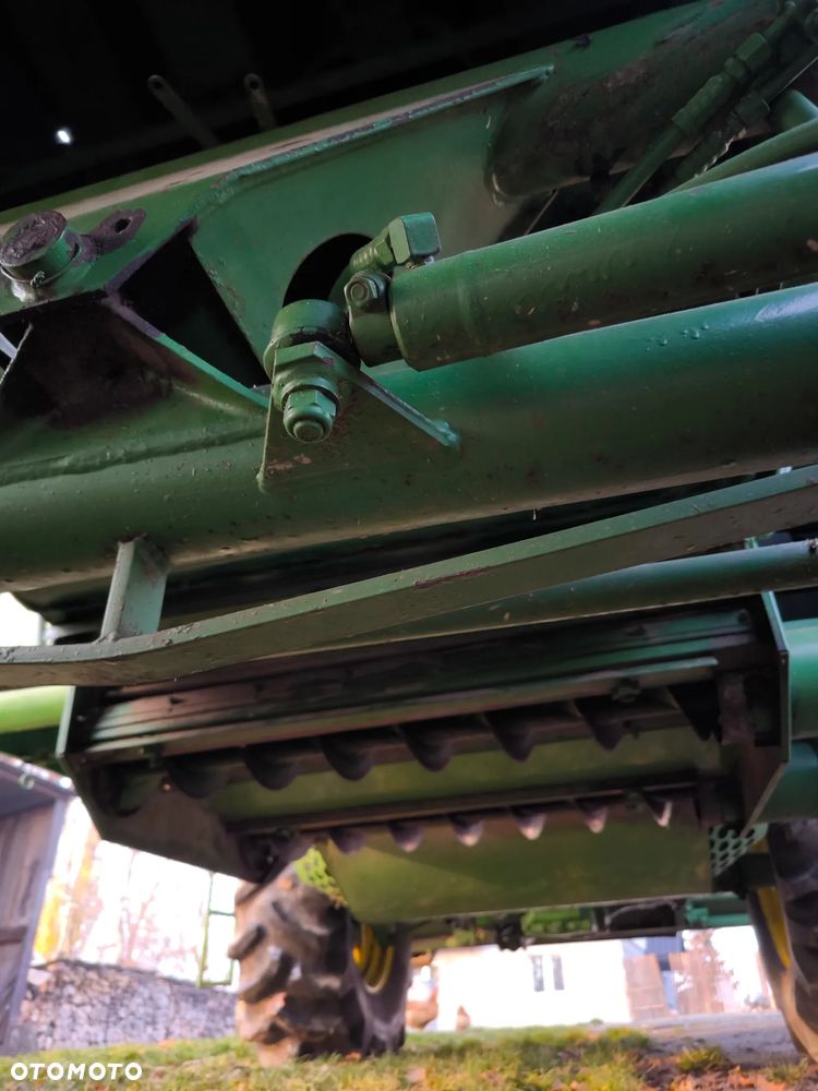 John Deere 1144 - 12