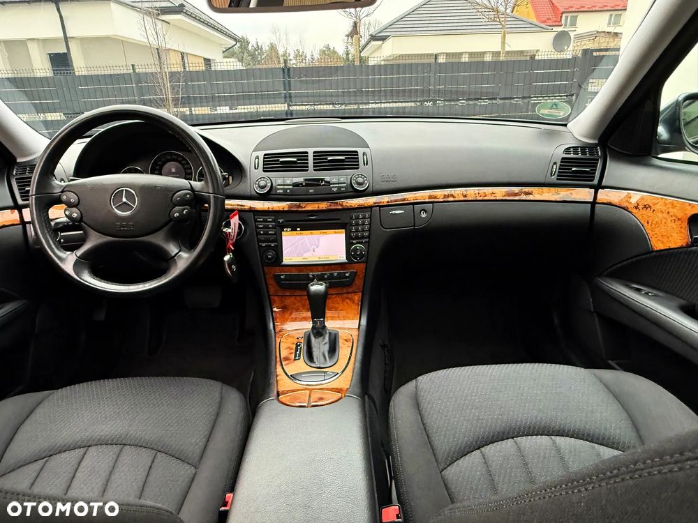 Mercedes-Benz Klasa E - 29
