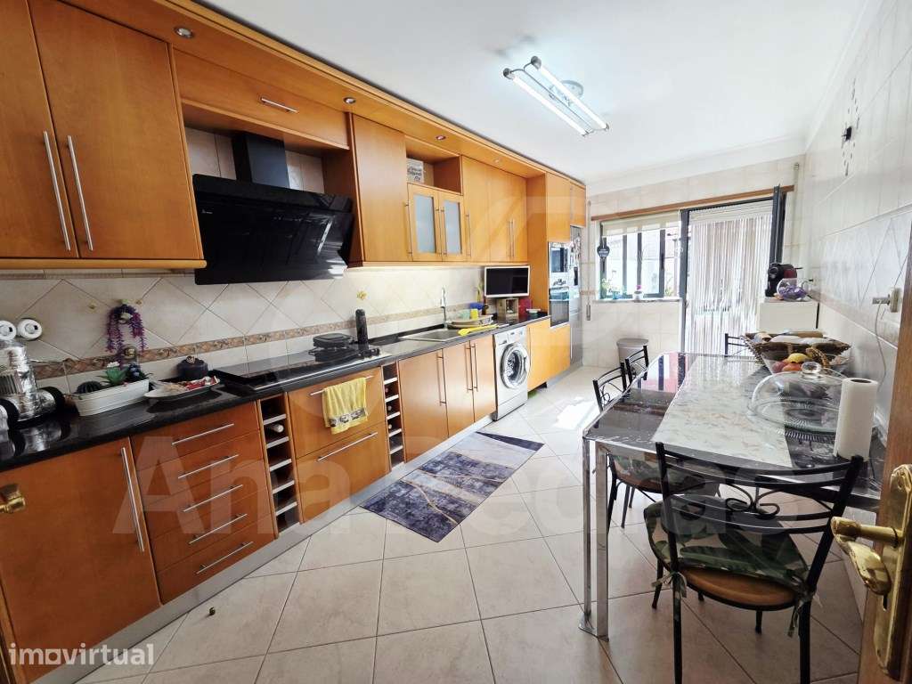 T2 Excecional com Terraço de 50m² na Baixa da Banheira - Grande imagem: 2/30