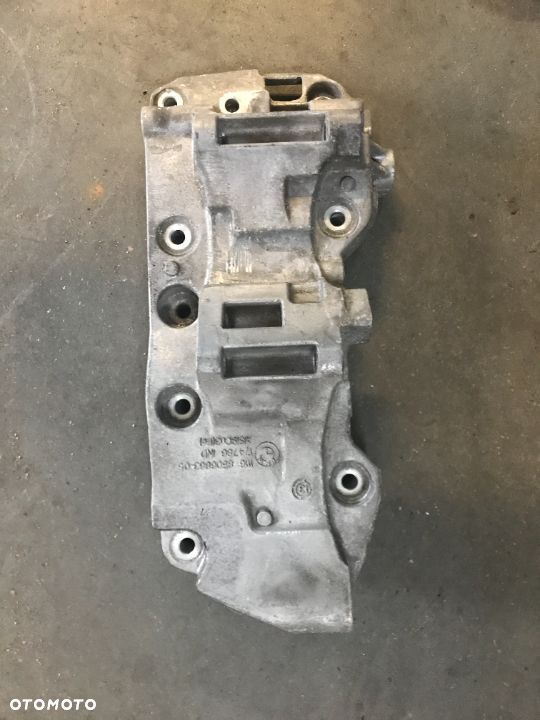 Wspornik Łapa Mocowanie Alternatora BMW 2.0D N47 8506863 - 1