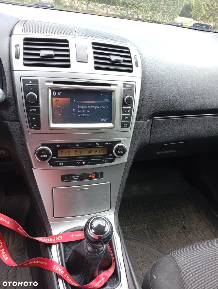 Toyota Avensis 2.0 D-4D Premium - 6