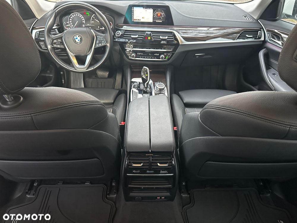 BMW Seria 5 520d xDrive Luxury Line - 13