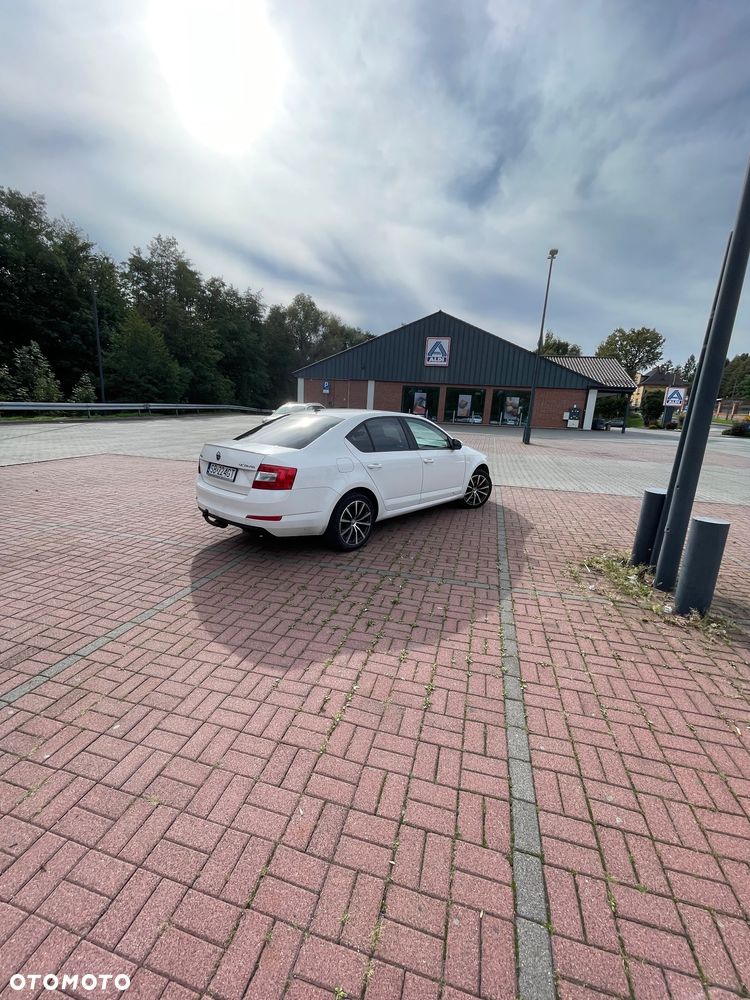 Skoda Octavia 1.6 TDI DPF DSG Sport Edition - 14