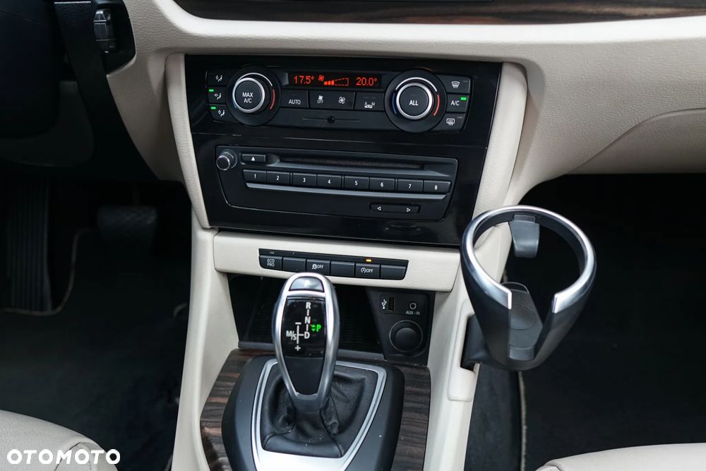 BMW X1 sDrive20d xLine - 8