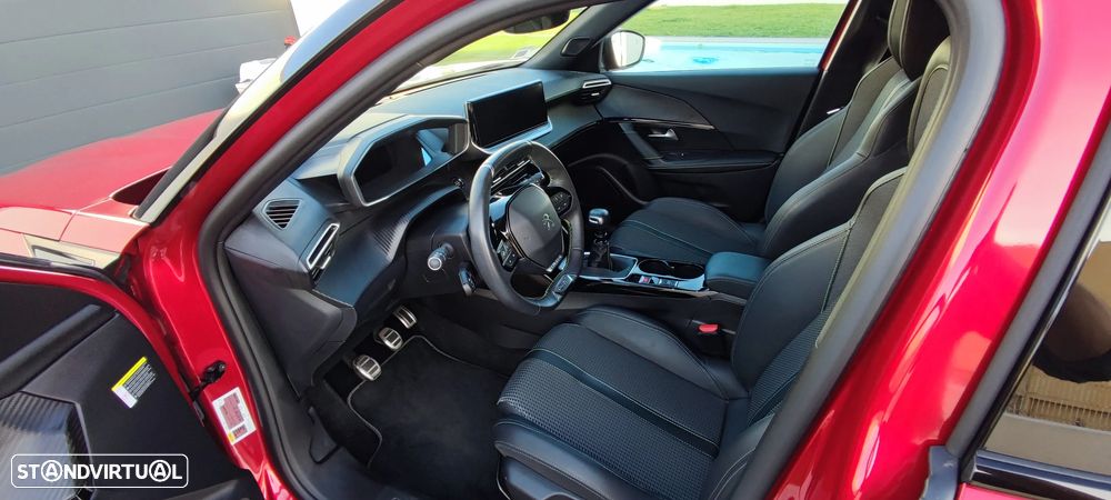 Peugeot 2008 1.2 PureTech GT Line - 9