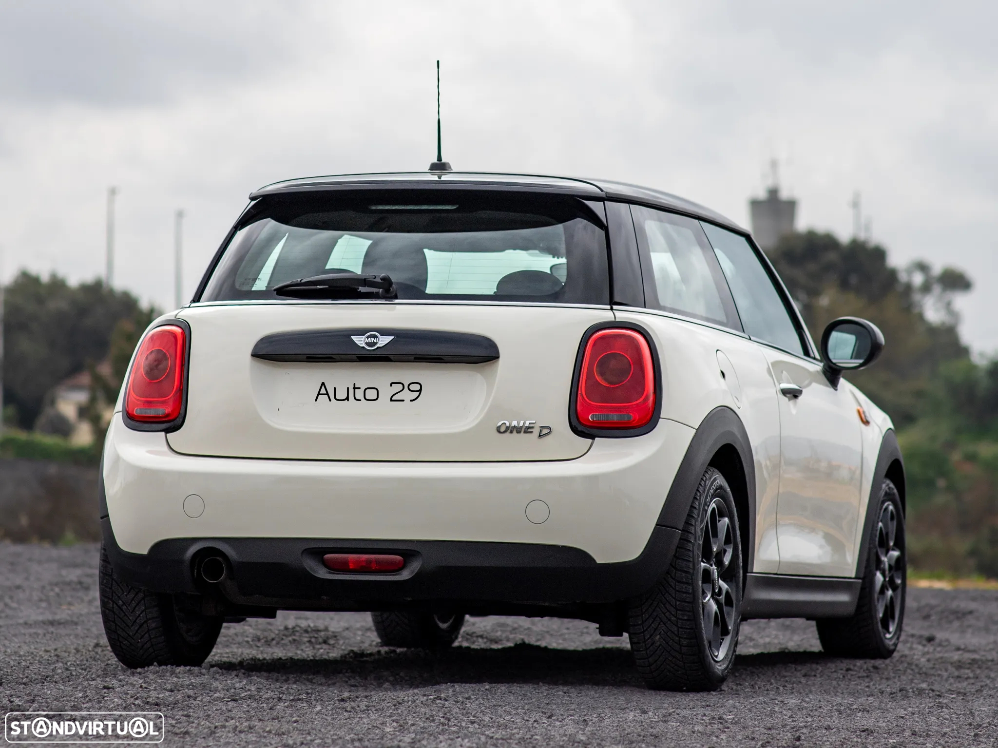 MINI 3 Portas One D - 5
