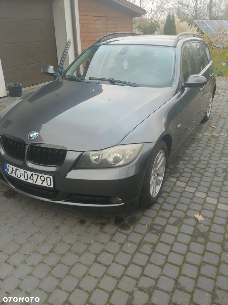 BMW Seria 3 318i - 3