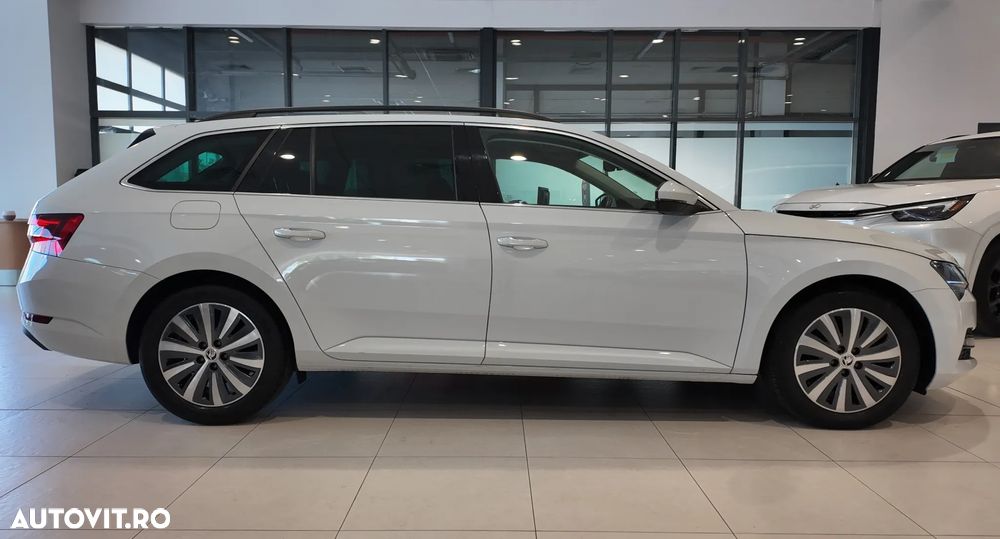 Skoda Superb 2.0 TDI DSG Ambition - 9