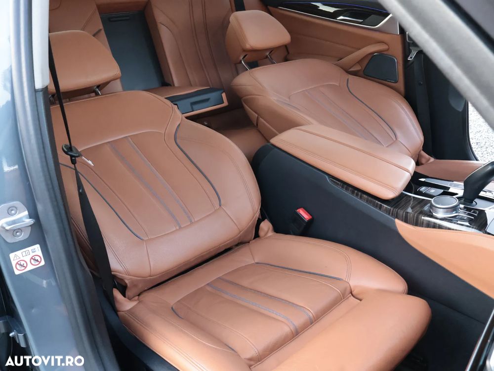 BMW Seria 5 530d xDrive Aut. Luxury Line - 26