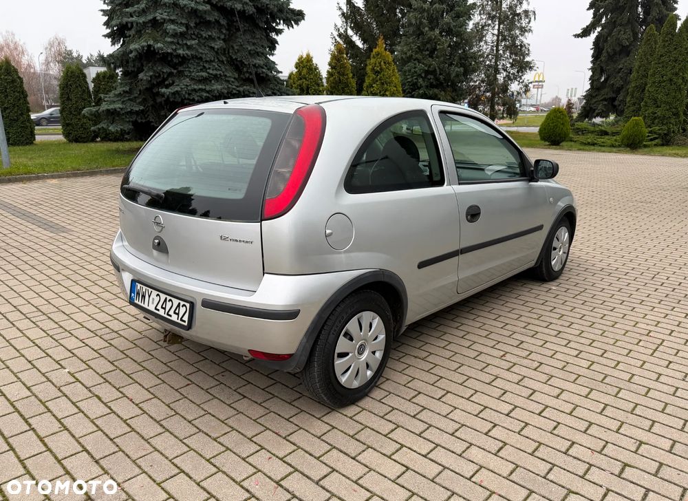 Opel Corsa 1.2 16V Enjoy mit Style Paket - 4