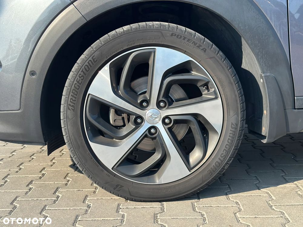 Hyundai Tucson 2.0 CRDI Premium 4WD - 28