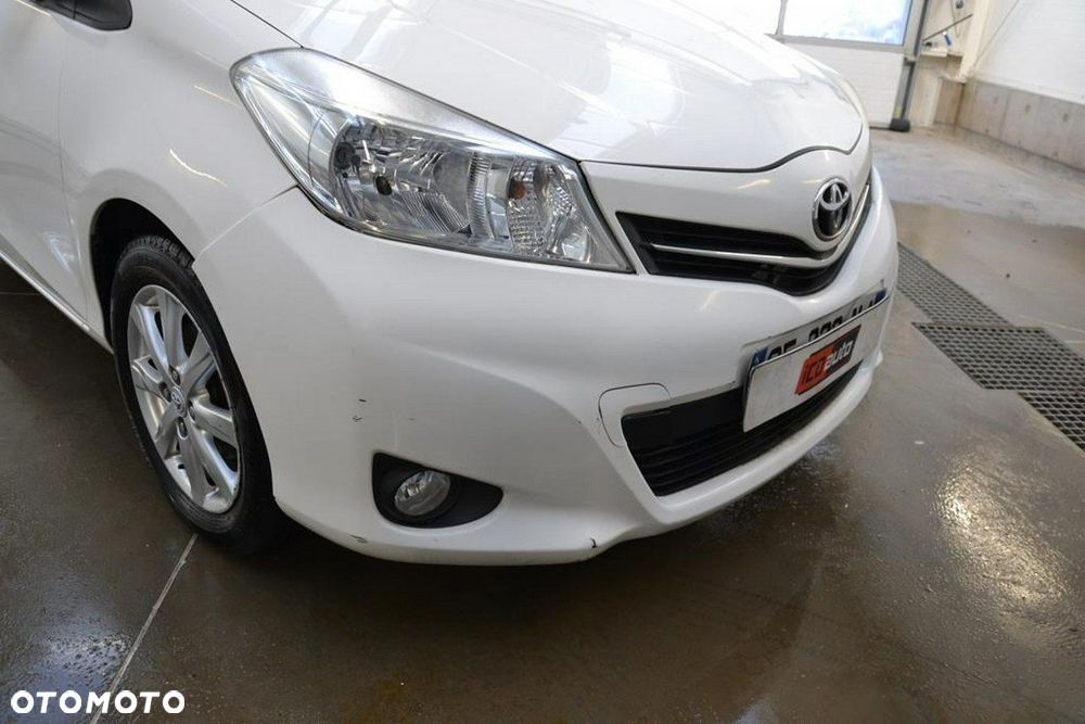 Toyota Yaris - 24