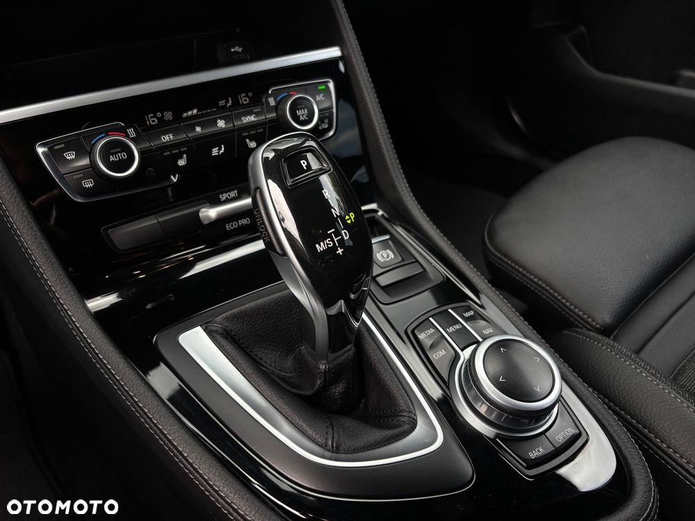 BMW Seria 2 220d xDrive Sport-Aut M Sport - 38