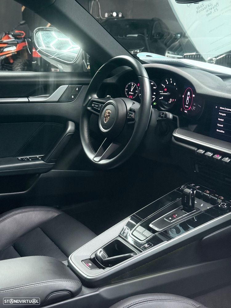 Porsche 911 (992) Carrera PDK - 3