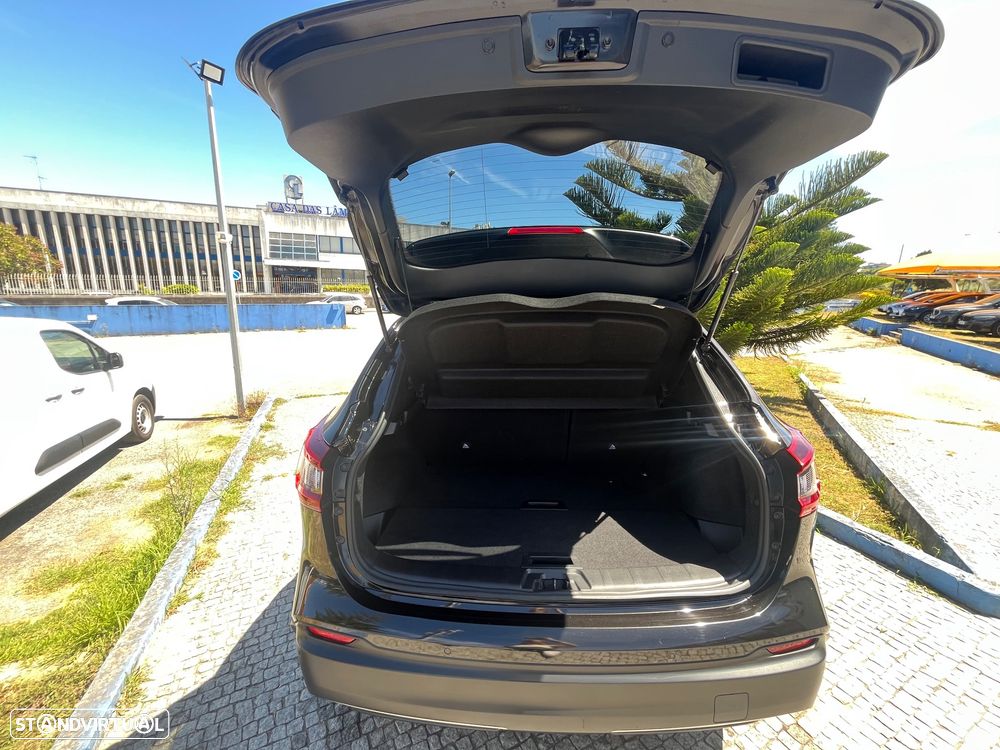 Nissan Qashqai 1.3 DIG-T N-Connecta J18 - 20