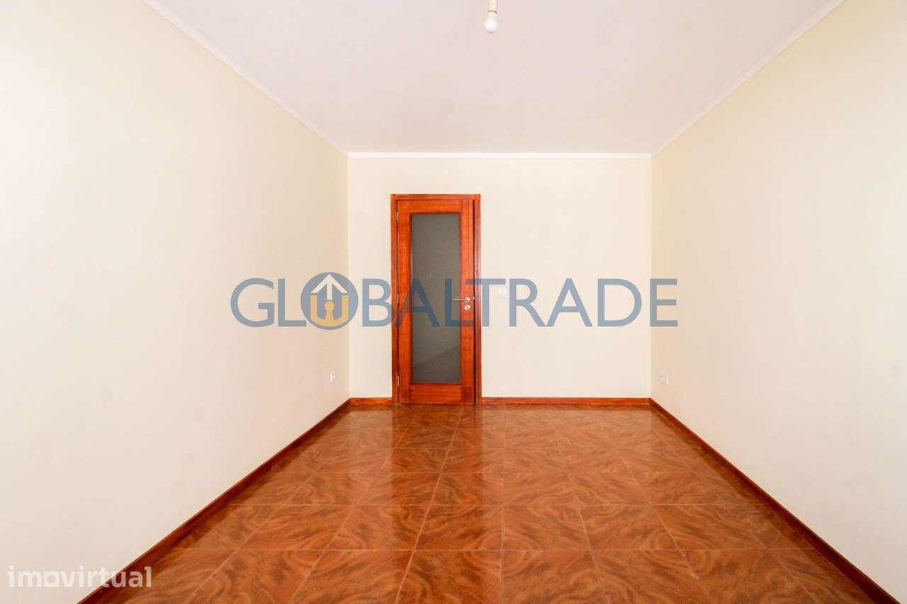 Apartamento T3 com Garagem Box em Vila D'Este - Grande imagem: 4/40