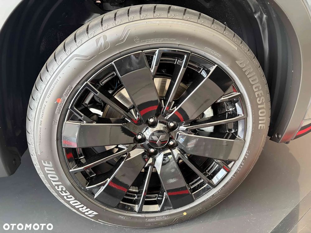 Mitsubishi Outlander Black Edition - 25