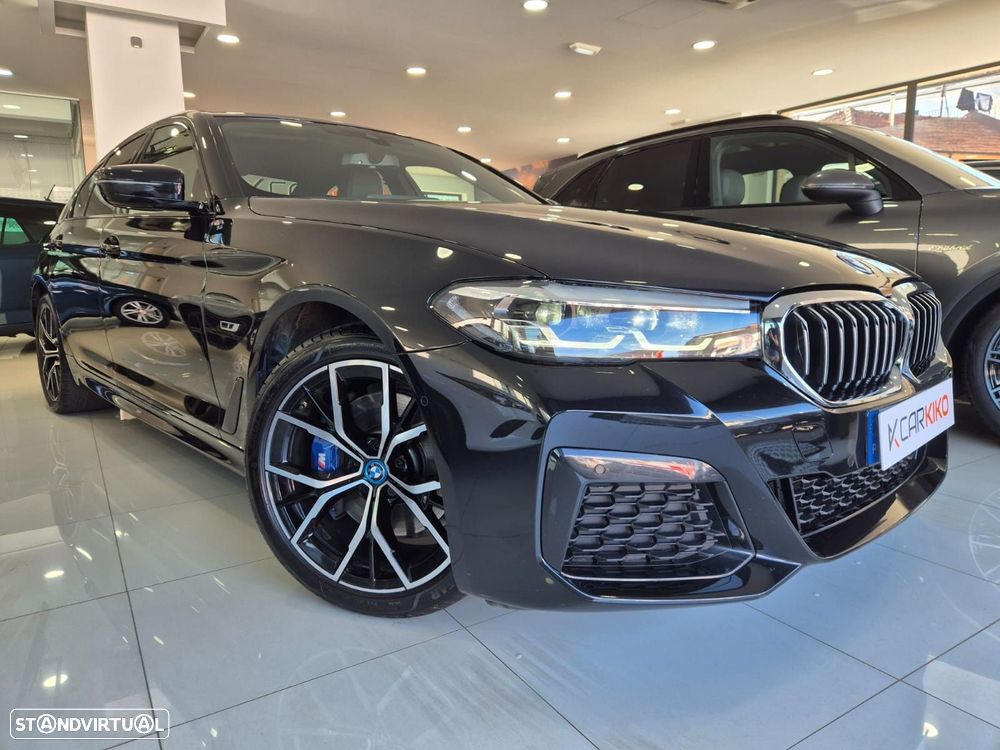 BMW 530 e Pack Desportivo M - 1