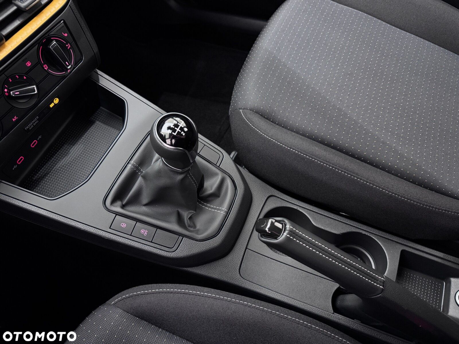 Seat Ibiza 1.0 TSI Style S&S - 24