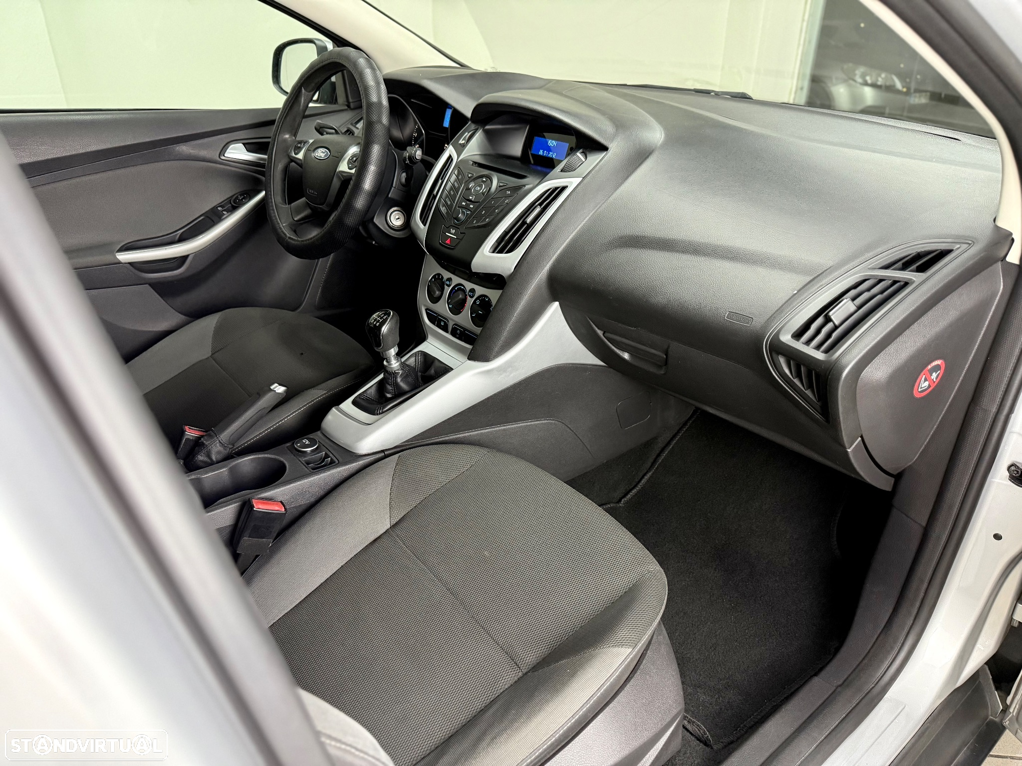 Ford Focus SW 1.6 TDCi Trend - 23