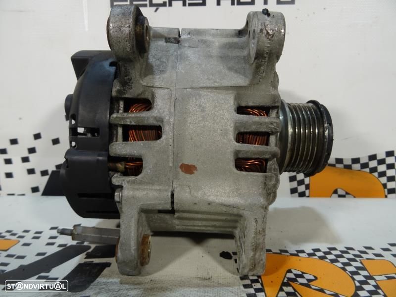 Alternador Volkswagen Polo (6R1, 6C1)  03P903023d / 03P 903 023 D / Tg - 8