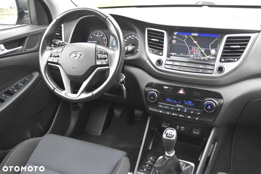 Hyundai Tucson 1.6 GDi 2WD Select - 24