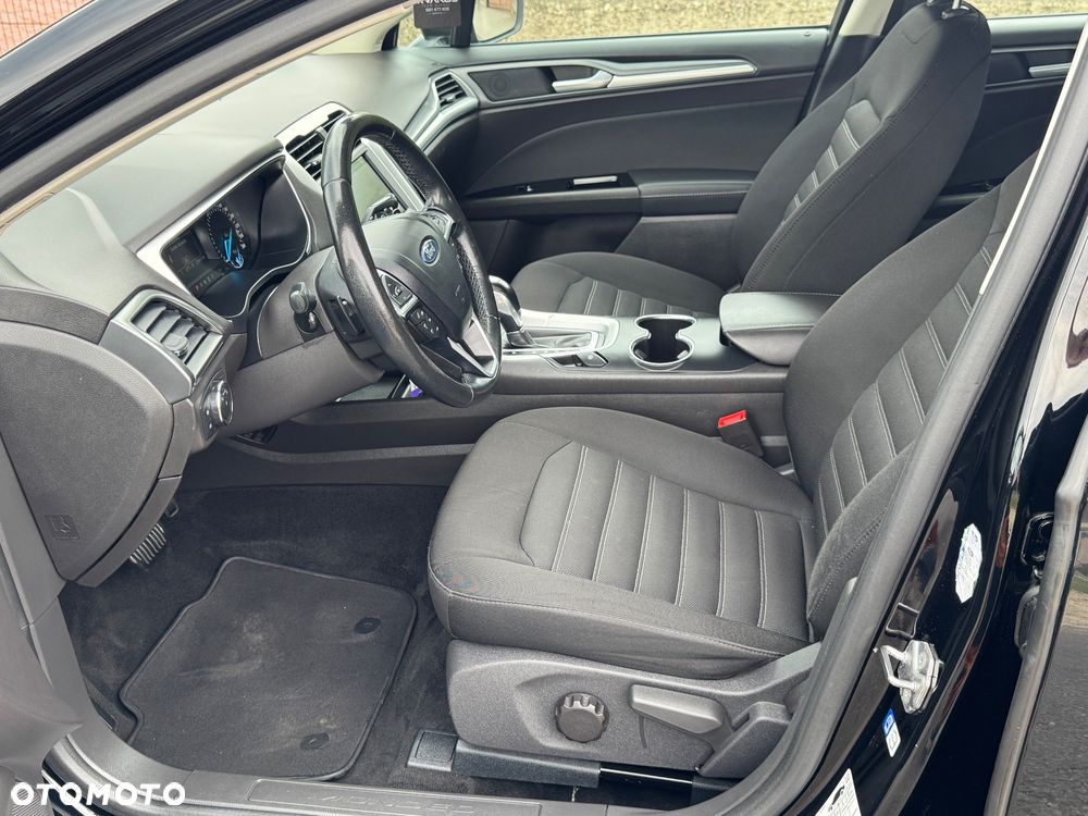 Ford Mondeo - 17