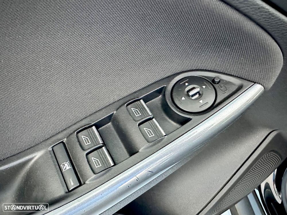 Ford Focus 2.0 TDCi Titanium PowerShift - 22