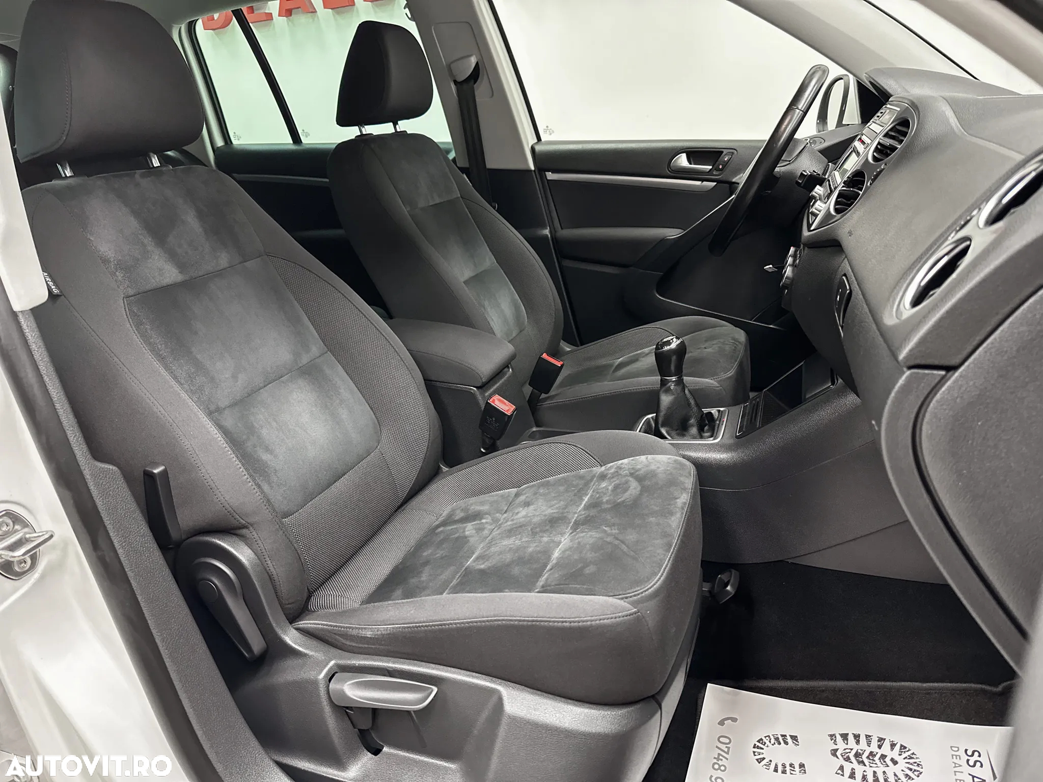 Volkswagen Tiguan 1.4 TSI 4Motion Sport & Style - 11