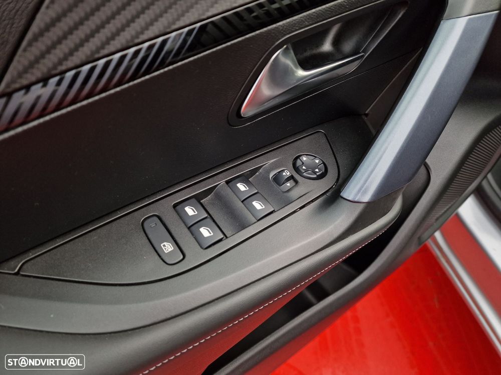 Peugeot 2008 1.5 BlueHDi Allure - 8