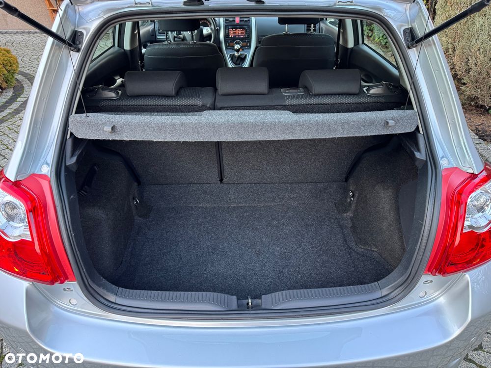 Toyota Auris 1.6 Valvematic Executive - 27